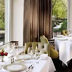 谢恩瀑布小屋酒店 5*