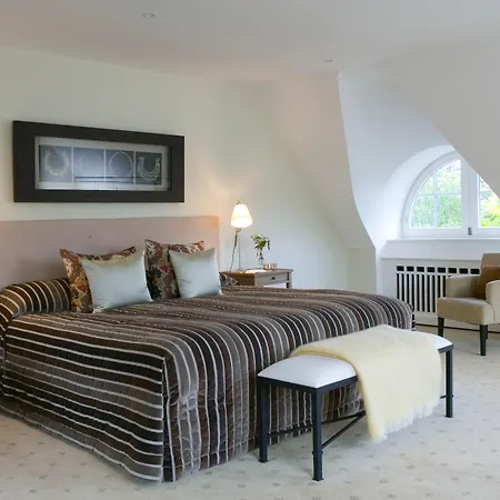 מלון Sheen Falls 5*